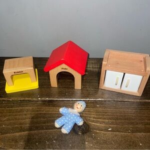 Hape wooden baby doll furniture (animal furniture) bundle